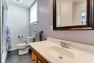 928 W Main St, Cottage Grove, OR 97424 - Photo 11