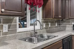 13620 SW Beef Bend Rd, Tigard, OR 97224 - Photo 11