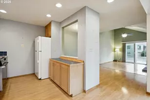 6170 SW Heights Ln, Beaverton, OR 97007 - Photo 15