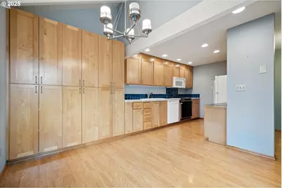 6170 SW Heights Ln, Beaverton, OR 97007 - Photo 13