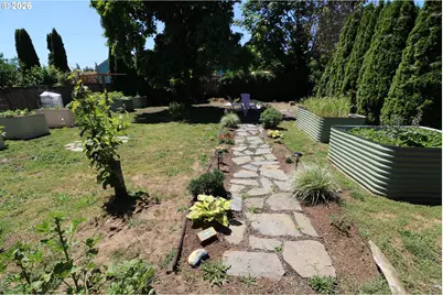 1419 T St, Springfield, OR 97477 - Photo 27