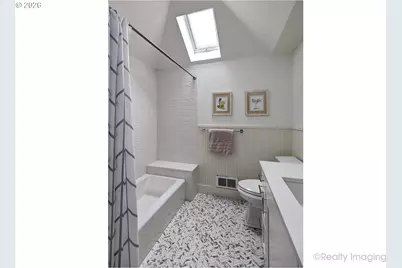 2448 NW Savier St, Portland, OR 97210 - Photo 23