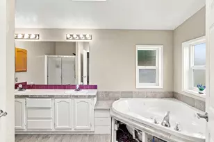 1193 N Juniper St, Canby, OR 97013 - Photo 23