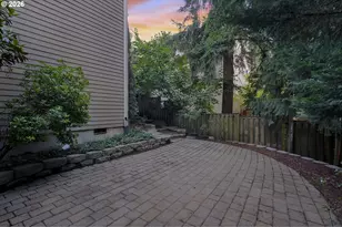 1960 Alpine Dr, West Linn, OR 97068 - Photo 43