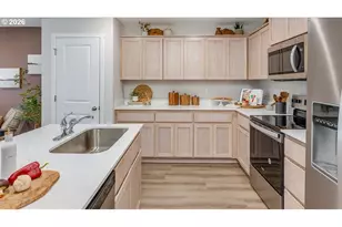 6012 SE 15th St, Gresham, OR 97080 - Photo 5