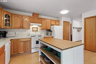 1327 G St, Washougal, WA 98671 - Photo 37