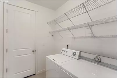 234 W 18th St, Lafayette, OR 97127 - Photo 23