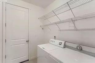 234 W 18th St, Lafayette, OR 97127 - Photo 23