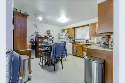 2209 Cal Young Rd, Eugene, OR 97401 - Photo 9