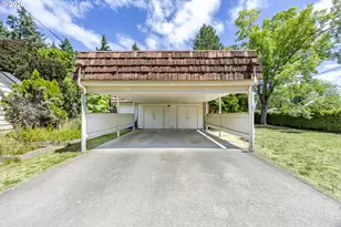 2209 Cal Young Rd, Eugene, OR 97401 - Photo 7