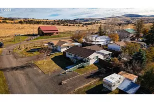 1225 B St, Fossil, OR 97830 - Photo 27