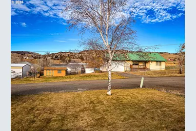 1225 B St, Fossil, OR 97830 - Photo 31