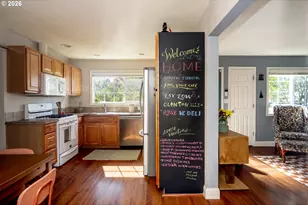 5935 SE Tibbetts St, Portland, OR 97206 - Photo 9