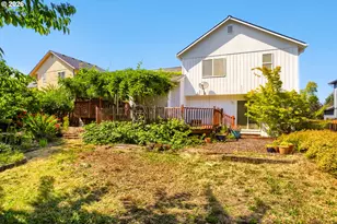 428 SE 10th St, Troutdale, OR 97060 - Photo 27