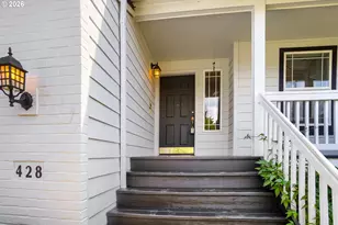 428 SE 10th St, Troutdale, OR 97060 - Photo 3