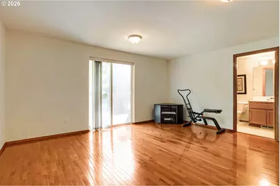 428 SE 10th St, Troutdale, OR 97060 - Photo 23