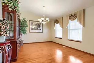 428 SE 10th St, Troutdale, OR 97060 - Photo 5