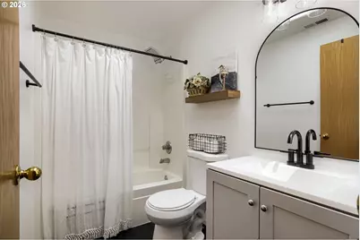 428 SE 10th St, Troutdale, OR 97060 - Photo 21