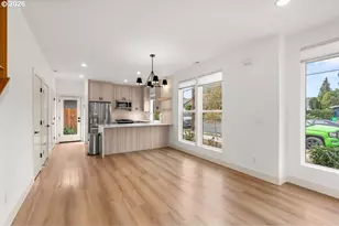 8594 N Buchanan Ave, Portland, OR 97203 - Photo 17