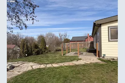 305 N Broad St, Weston, OR 97886 - Photo 19