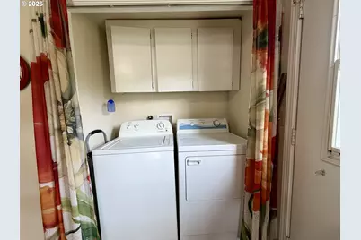 305 N Broad St, Weston, OR 97886 - Photo 11