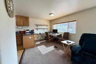 305 N Broad St, Weston, OR 97886 - Photo 7