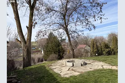 305 N Broad St, Weston, OR 97886 - Photo 21