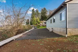 905 Bellevue Dr, Reedsport, OR 97467 - Photo 39