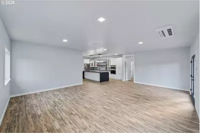 905 Bellevue Dr, Reedsport, OR 97467 - Photo 13