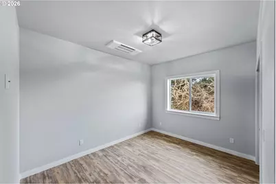 905 Bellevue Dr, Reedsport, OR 97467 - Photo 29