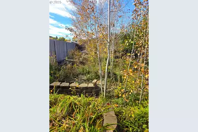 212 NW 5th Ave, John Day, OR 97845 - Photo 3