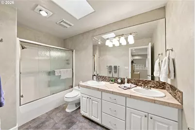 985 W Silver Ct, Roseburg, OR 97471 - Photo 33