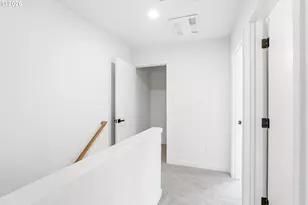 6792 SE Insley St, Portland, OR 97206 - Photo 7