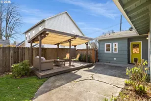 2015 SE Bidwell St, Portland, OR 97202 - Photo 27