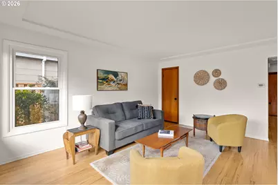 2015 SE Bidwell St, Portland, OR 97202 - Photo 5