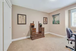 14221 Dolph Ct, Lake Oswego, OR 97034 - Photo 29