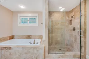 14221 Dolph Ct, Lake Oswego, OR 97034 - Photo 27