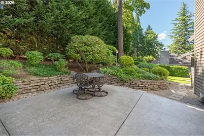14221 Dolph Ct, Lake Oswego, OR 97034 - Photo 33