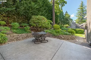 14221 Dolph Ct, Lake Oswego, OR 97034 - Photo 33