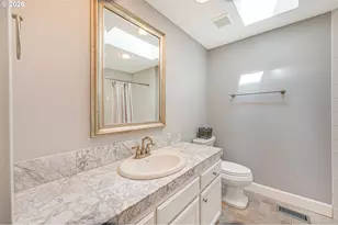 14221 Dolph Ct, Lake Oswego, OR 97034 - Photo 29
