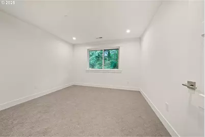 3850 Lake Grove Ave, Lake Oswego, OR 97035 - Photo 29