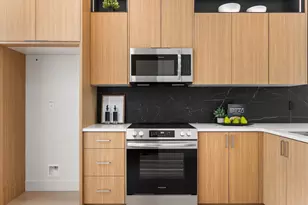 3021 NE Ainsworth St, Portland, OR 97211 - Photo 7