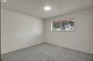 320 SE 143rd Ave, Portland, OR 97233 - Photo 11