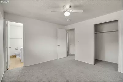 320 SE 143rd Ave, Portland, OR 97233 - Photo 9