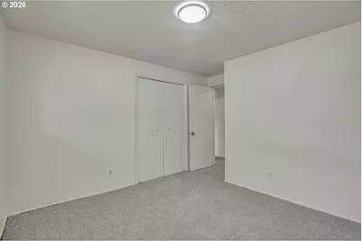 320 SE 143rd Ave, Portland, OR 97233 - Photo 13