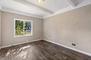 12629 SE Reedway St, Portland, OR 97236 - Photo 23