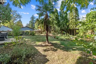12629 SE Reedway St, Portland, OR 97236 - Photo 37