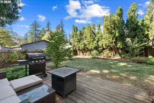 12629 SE Reedway St, Portland, OR 97236 - Photo 35