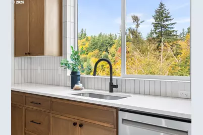 841 SW 49th Dr, Gresham, OR 97080 - Photo 7