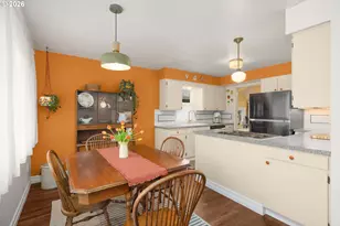 9920 SE Ellis St, Portland, OR 97266 - Photo 13